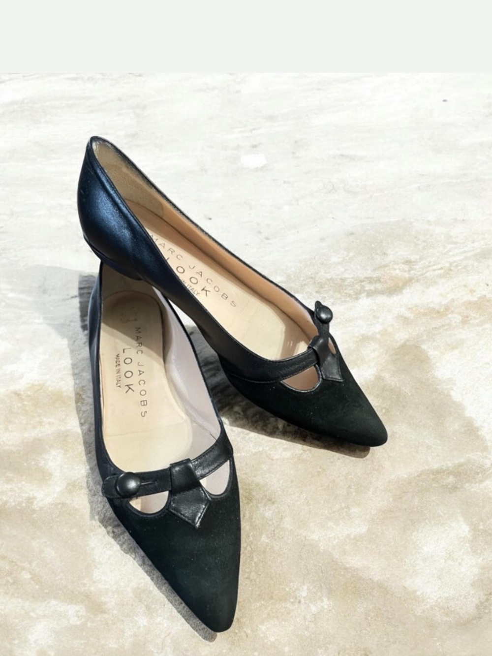 Marc Jacob’s Italian Made Black Leather Suede Point Toes Flat Shoes Size 35.5